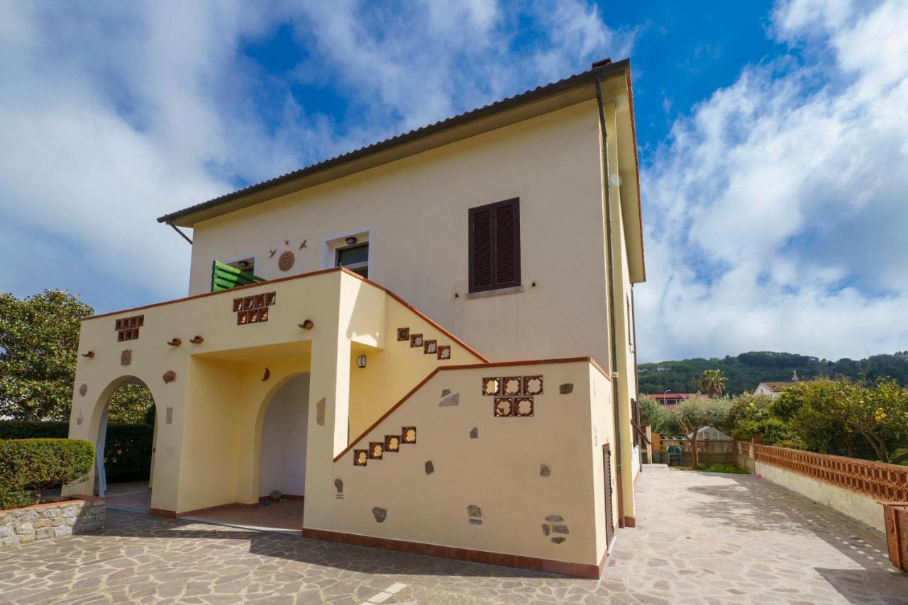 Aethalia - A 300Mt Dal Mare Apartment Marina di Campo Exterior photo
