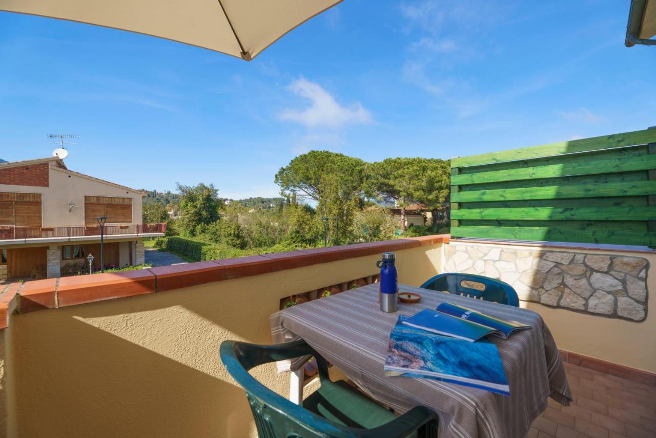 Aethalia - A 300Mt Dal Mare Apartment Marina di Campo Exterior photo